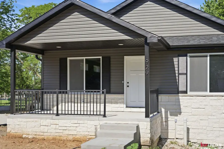 929 N 66th Street, Lincoln, NE 68505 - #3