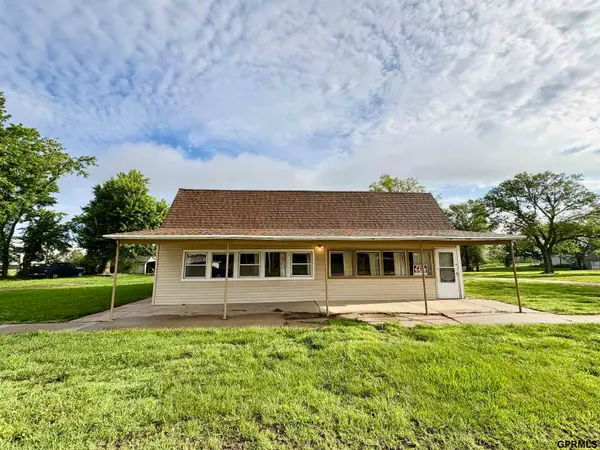 Sumner & East Avenue, Western, NE 68464