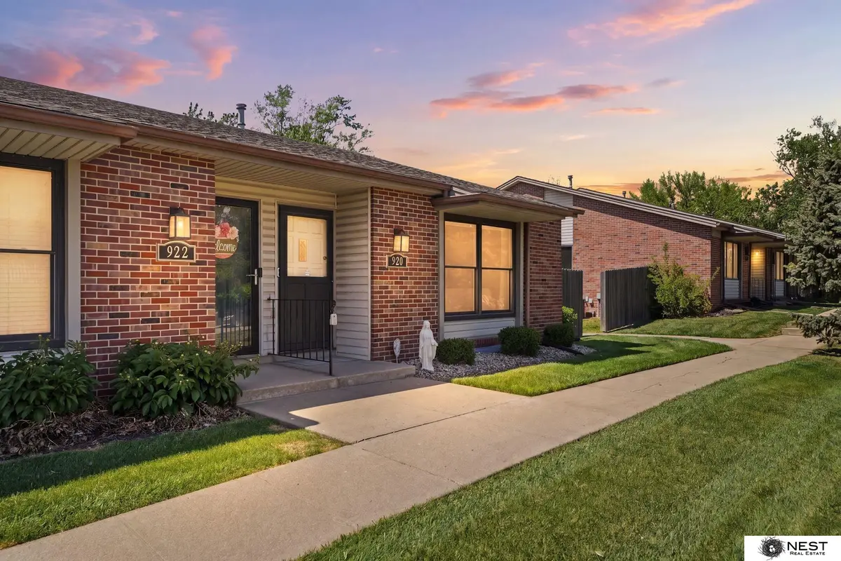 920 Carriage Way #12, Lincoln, NE 68510 - #1