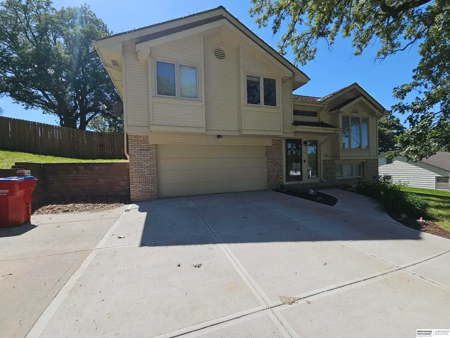 521 Vine Street, Louisville, NE 68037 - #2