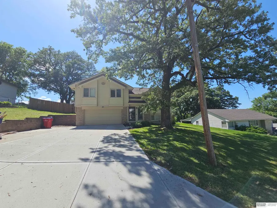 521 Vine Street, Louisville, NE 68037 - #3