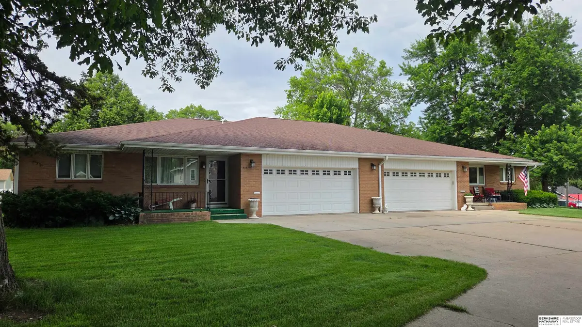 246 & 258 E 12th Street, Wahoo, NE 68066 - #1