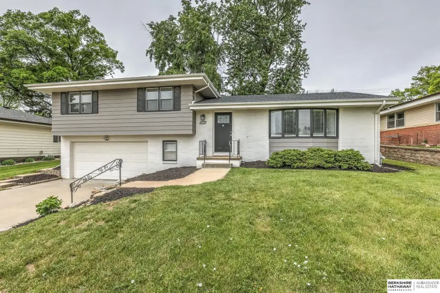 3606 S 51 Avenue, Omaha, NE 68106 - #3
