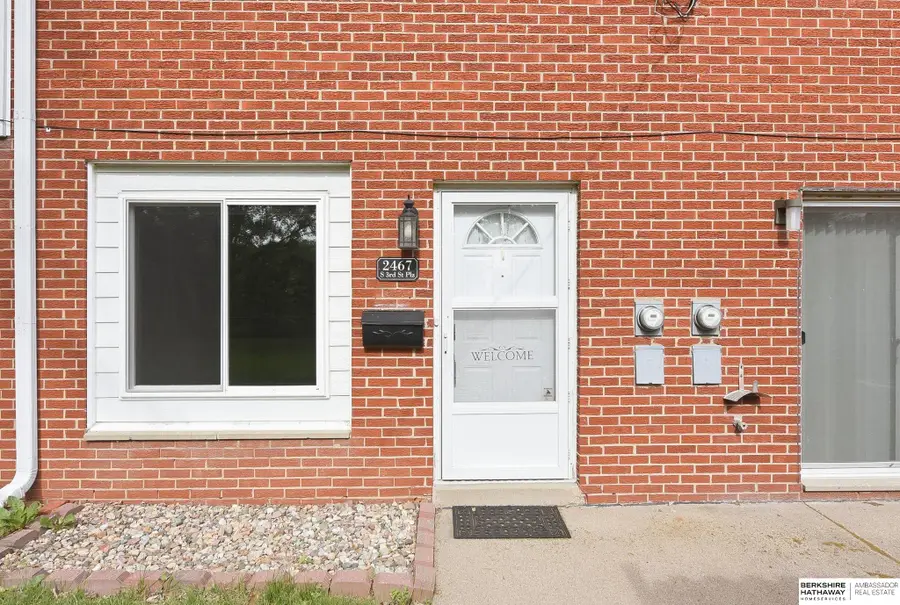 2467 S 3rd Street Plaza, Omaha, NE 68108 - #2