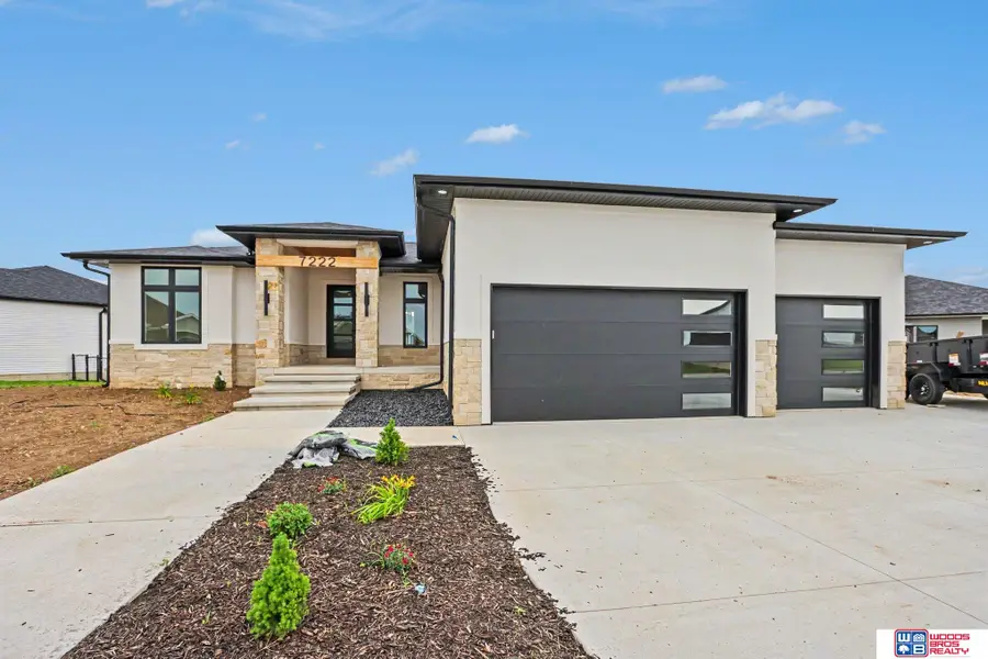 7222 N 49th Street, Lincoln, NE 68521 - #3