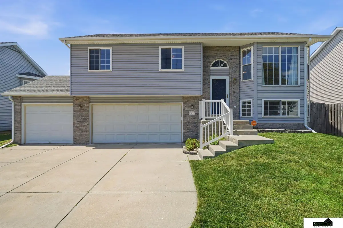 2617 SW 17th Street, Lincoln, NE 68522 - #1