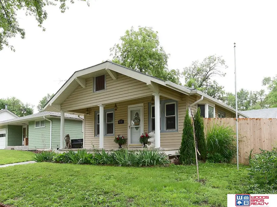 6313 Fremont Street, Lincoln, NE 68507 - #2