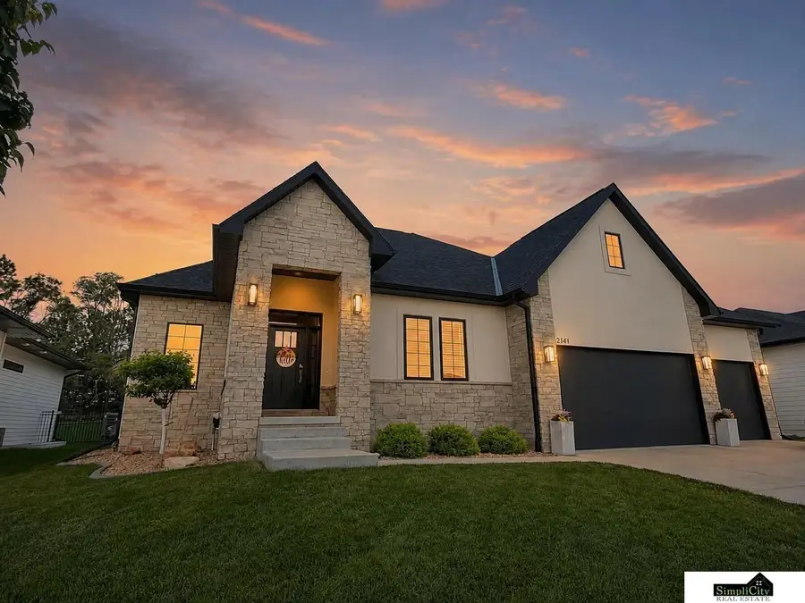 2141 Big Timber Road, Lincoln, NE 68520 - #2