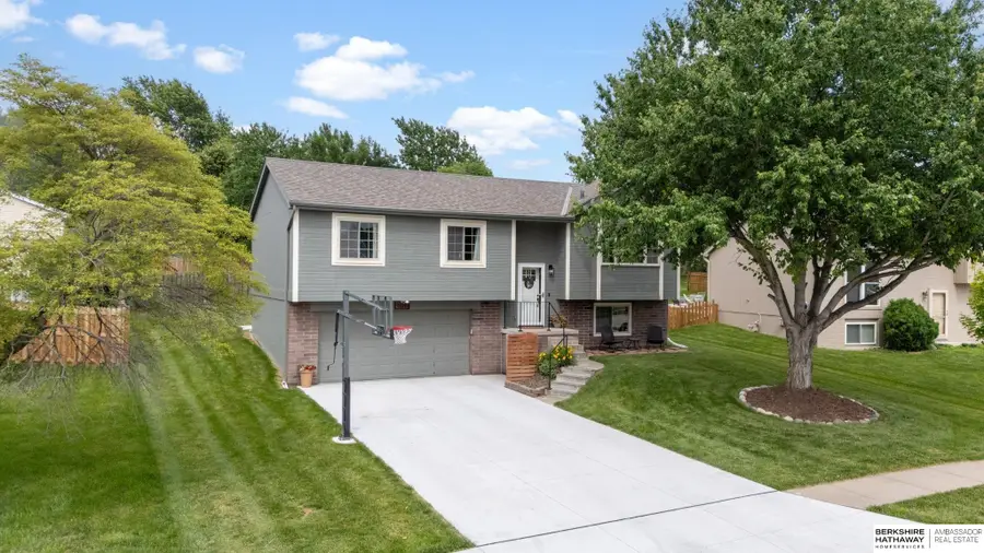 1138 Rawhide Road, Papillion, NE 68046 - #2