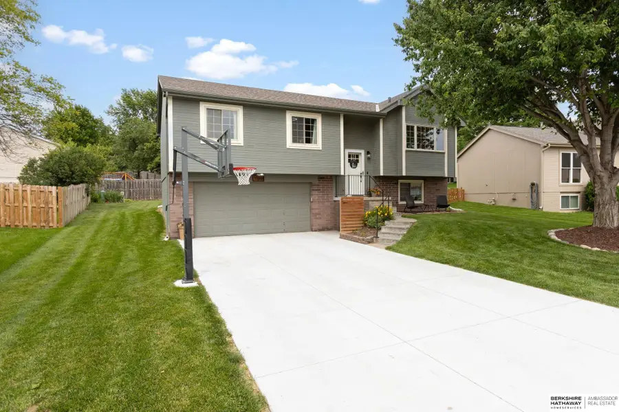 1138 Rawhide Road, Papillion, NE 68046 - #3