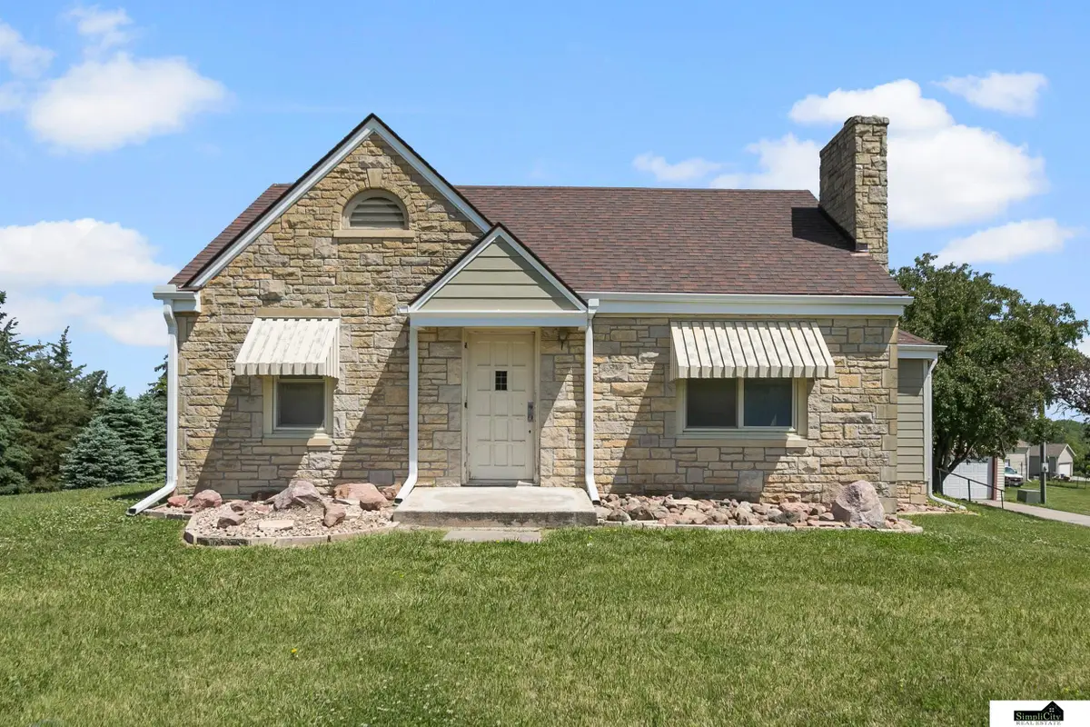 6002 W Adams Street, Lincoln, NE 68524 - #1