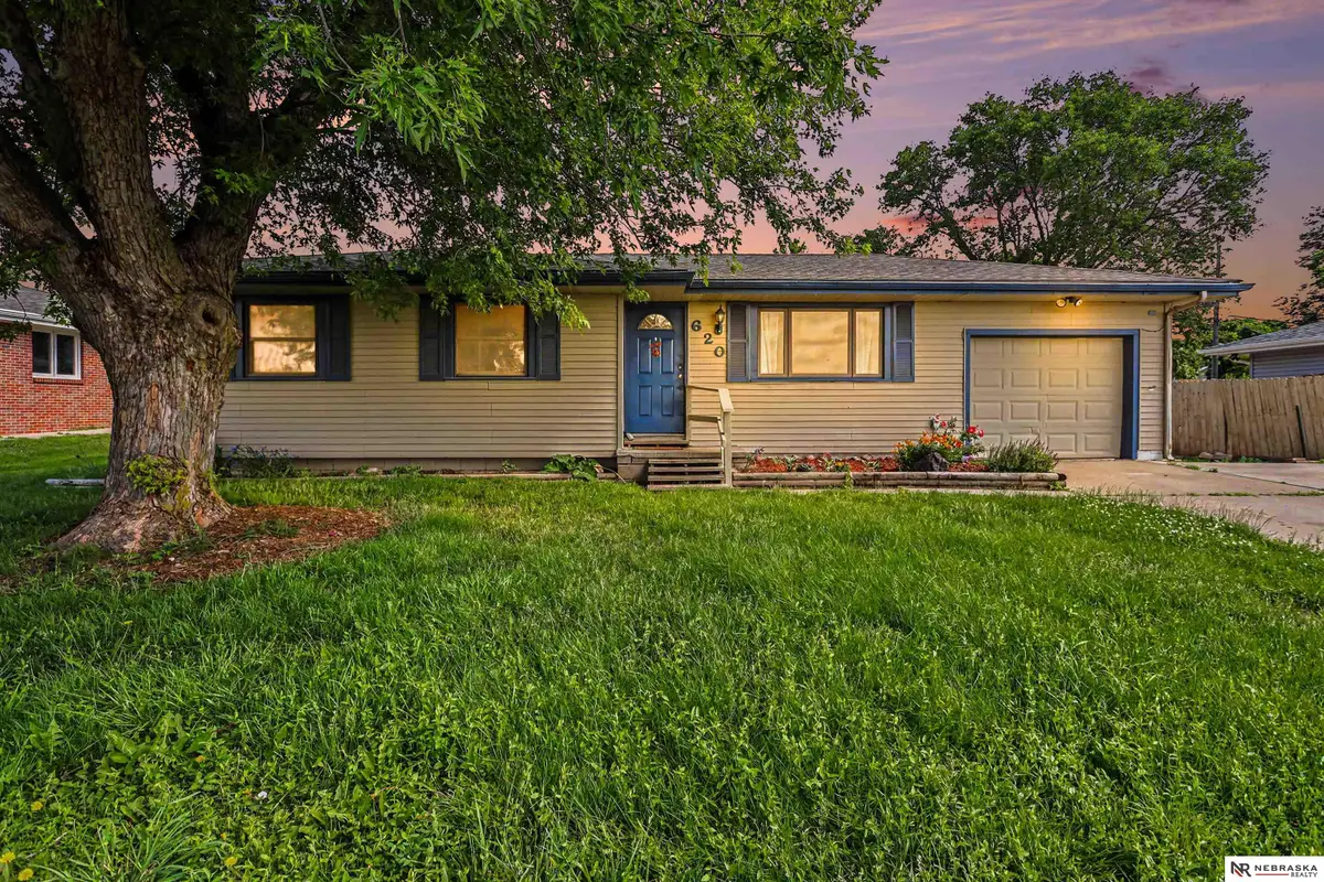 620 Pine Street, Ceresco, NE 68017 - #1
