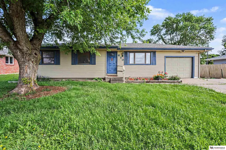 620 Pine Street, Ceresco, NE 68017 - #2