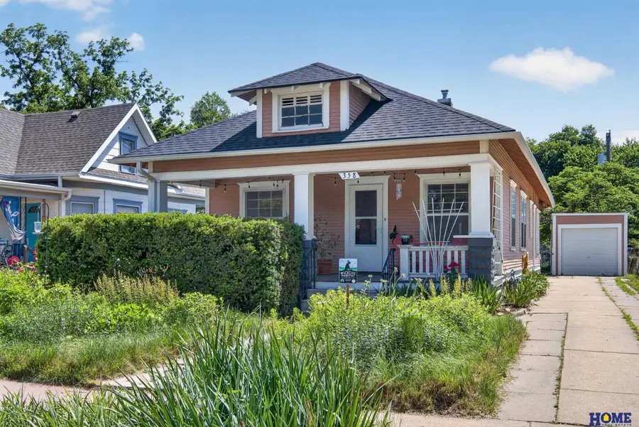358 S 25th Street, Lincoln, NE 68510 - #2