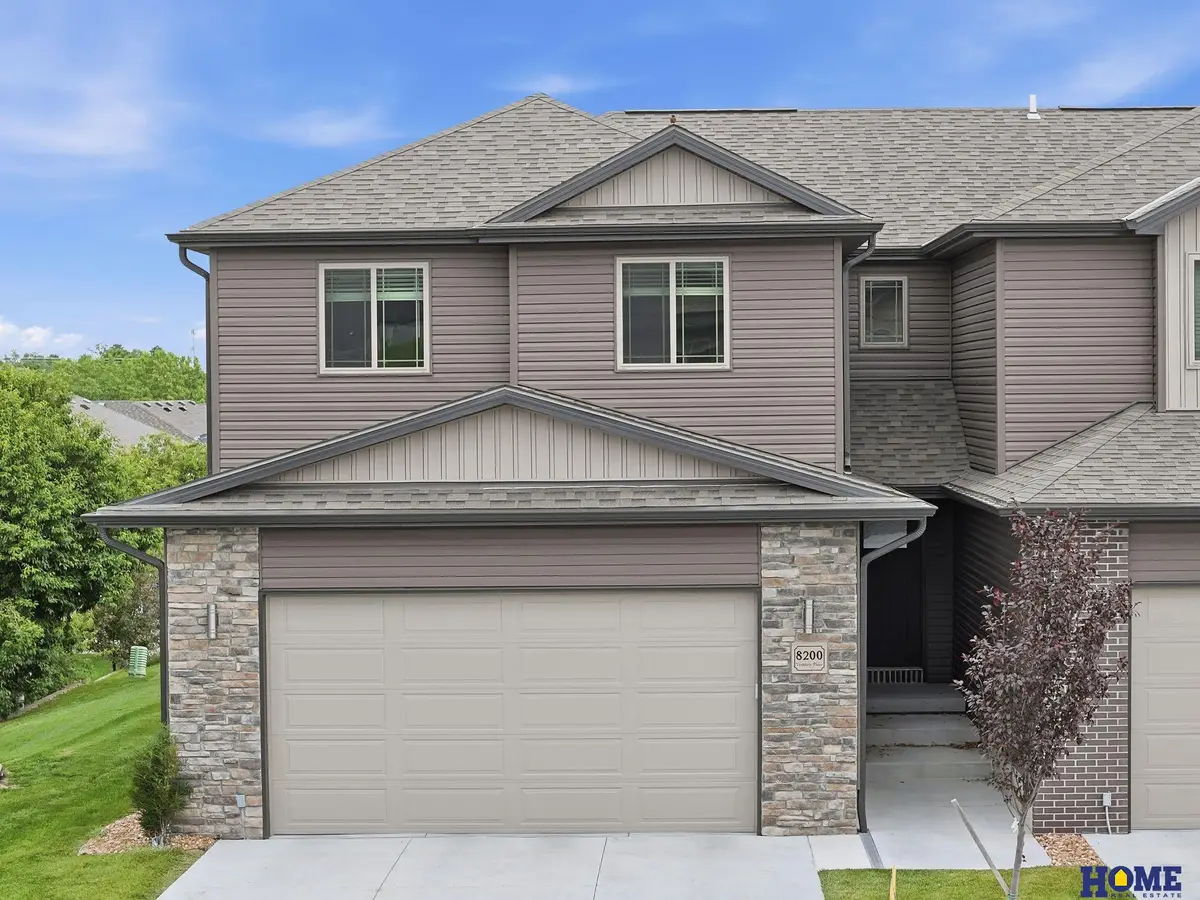 8200 Ventura Place, Lincoln, NE 68505 - #1