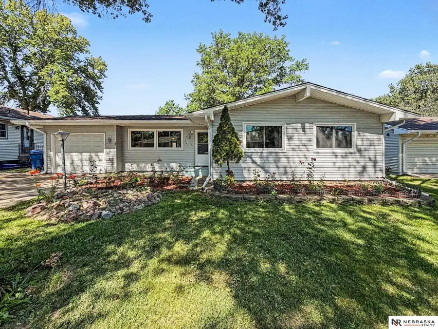 425 Eastridge Road, Crete, NE 68333 - #2