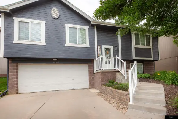 18664 R Street, Omaha, NE 68135