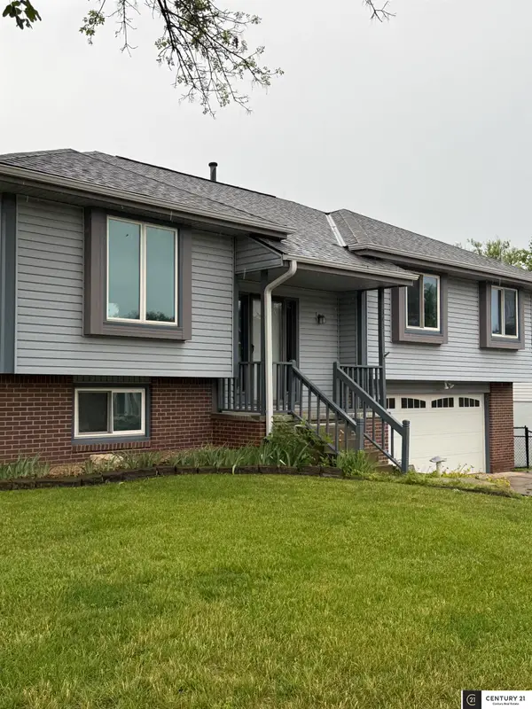 3432 Faye Drive, Bellevue, NE 68123
