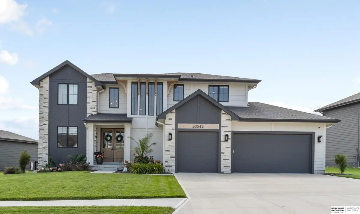 20545 Hartman Avenue, Elkhorn, NE 68022 - #1