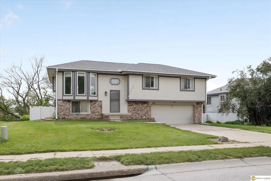 802 Fort Street, Papillion, NE 68046 - #2
