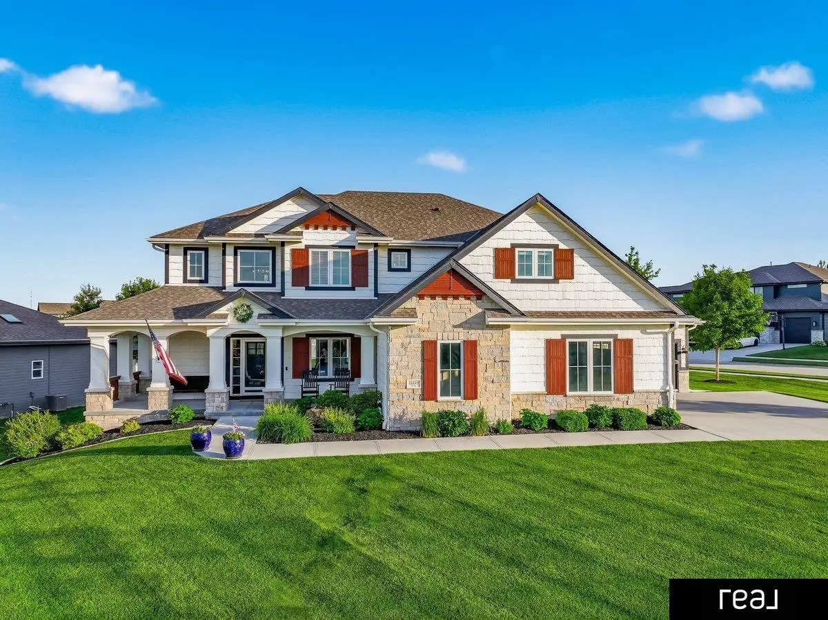 21825 H Street, Elkhorn, NE 68022 - #1
