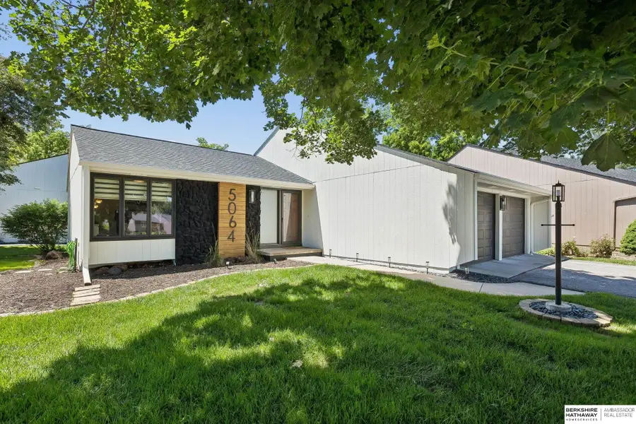 5064 S 150 Plaza, Omaha, NE 68137 - #2