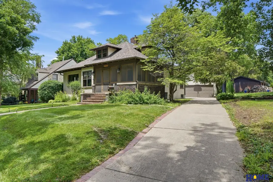 2464 Sewell Street, Lincoln, NE 68502 - #2