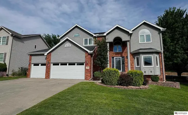 7510 Elk Creek Drive, Lincoln, NE 68516