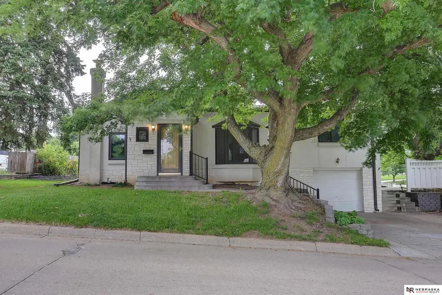 1505 N 61st Street, Omaha, NE 68104 - #2