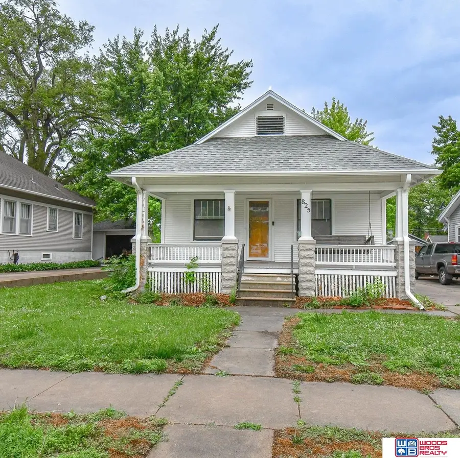 825 S 34th Street, Lincoln, NE 68510 - #2