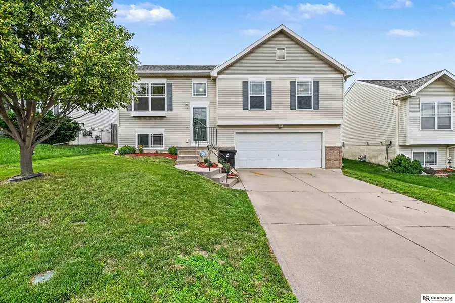 8842 Quest Street, Omaha, NE 68122 - #2