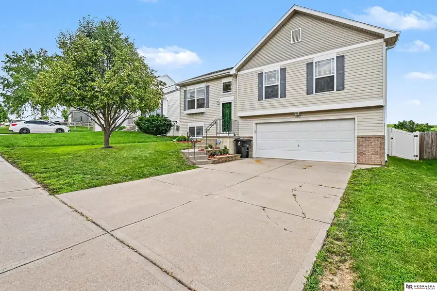8842 Quest Street, Omaha, NE 68122 - #3