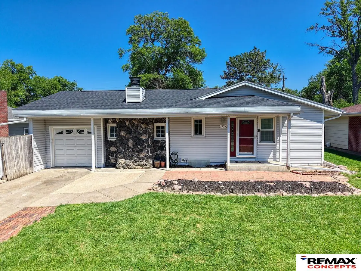 1924 Rancho Road, Lincoln, NE 68502 - #1