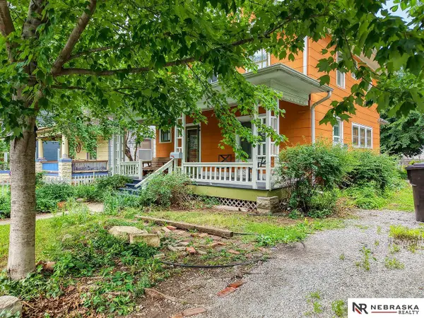 1940 Sumner Street, Lincoln, NE 68502