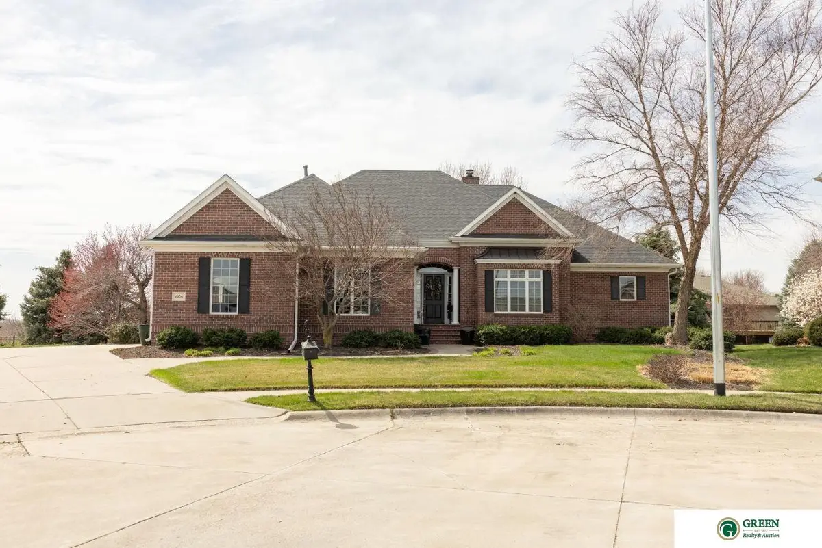 1606 Colonial Drive, York, NE 68467 - #1