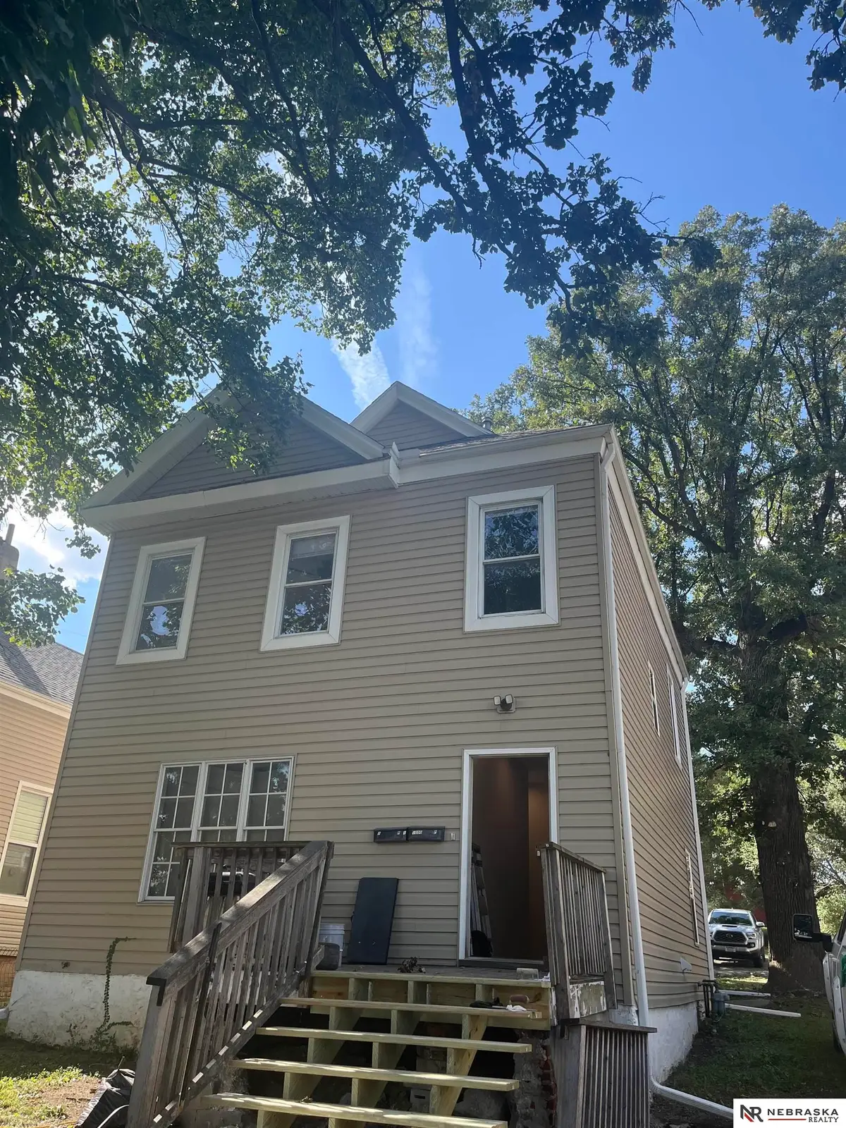 1050 S 29th Street, Omaha, NE 68105 - #1