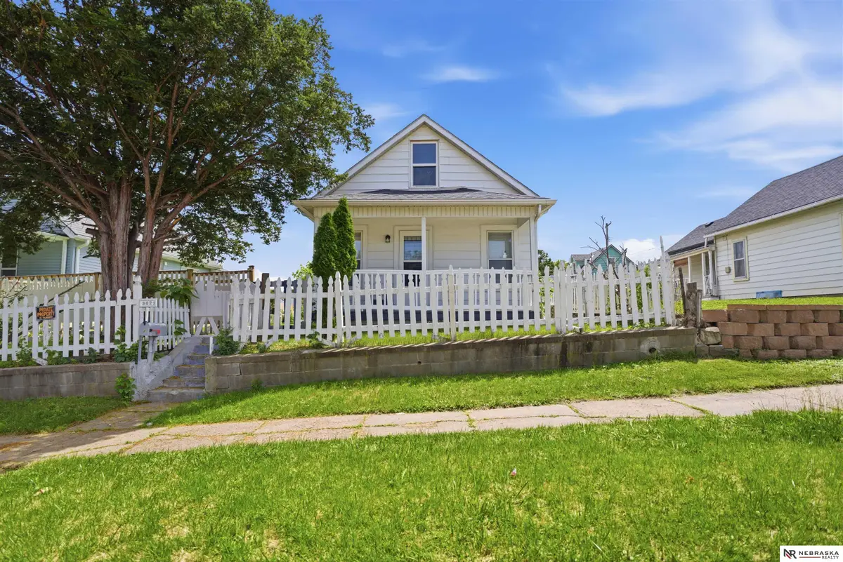 3621 V Street, Omaha, NE 68107 - #1