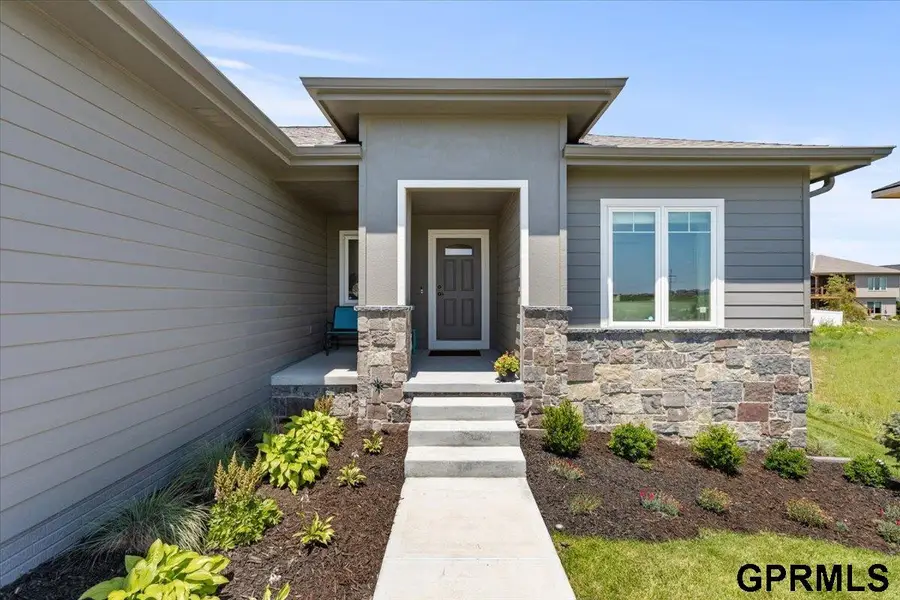 18450 Greenleaf Street, Omaha, NE 68136 - #3