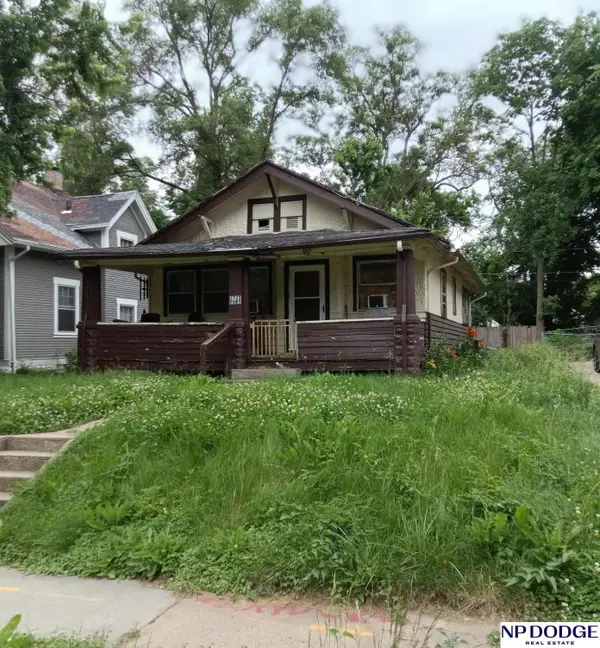 2725 Fort Street, Omaha, NE 68111