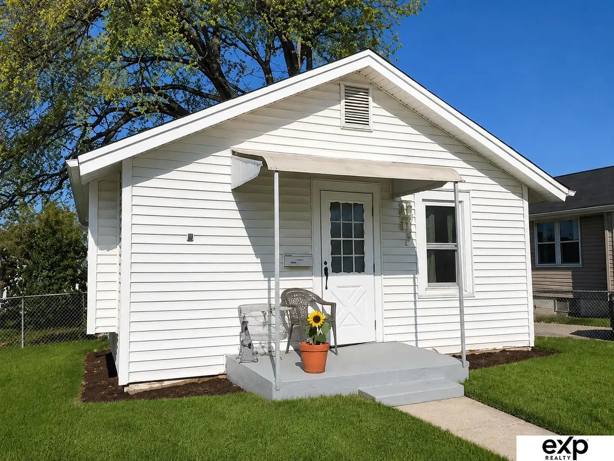 6254 S 36th Avenue, Omaha, NE 68107 - #1