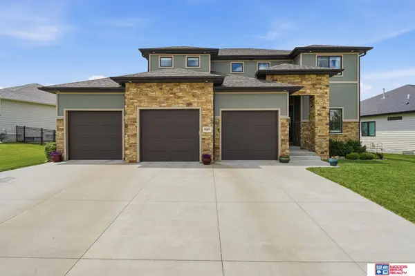 8225 S 97th Street, Lincoln, NE 68526