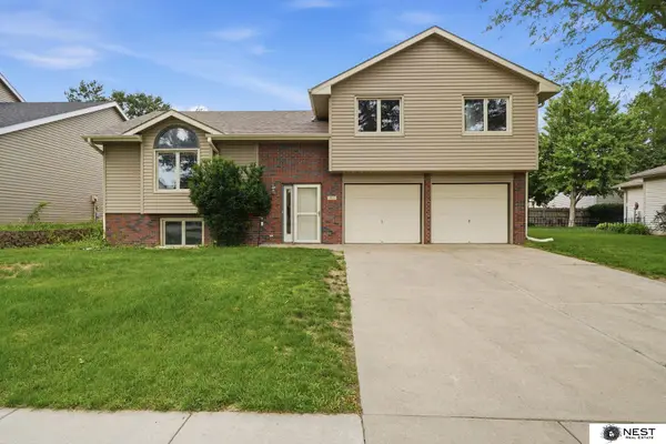 7311 S 32nd Street, Lincoln, NE 68516