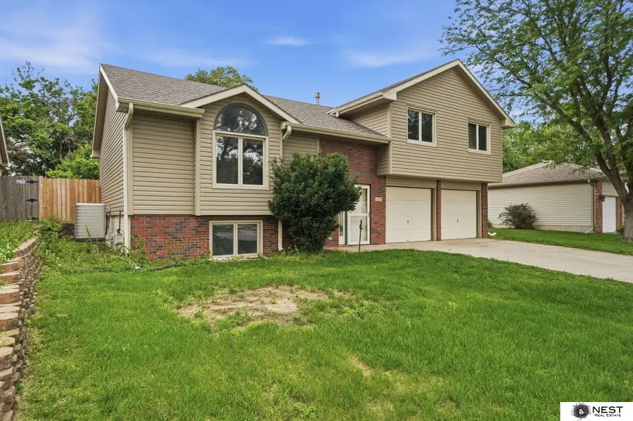 7311 S 32nd Street, Lincoln, NE 68516 - #2