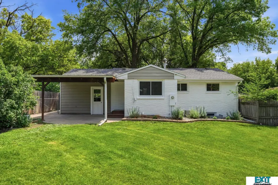 5938 Newton Street, Lincoln, NE 68506 - #2