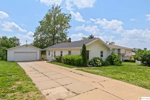 5409 S Street, Omaha, NE 68117