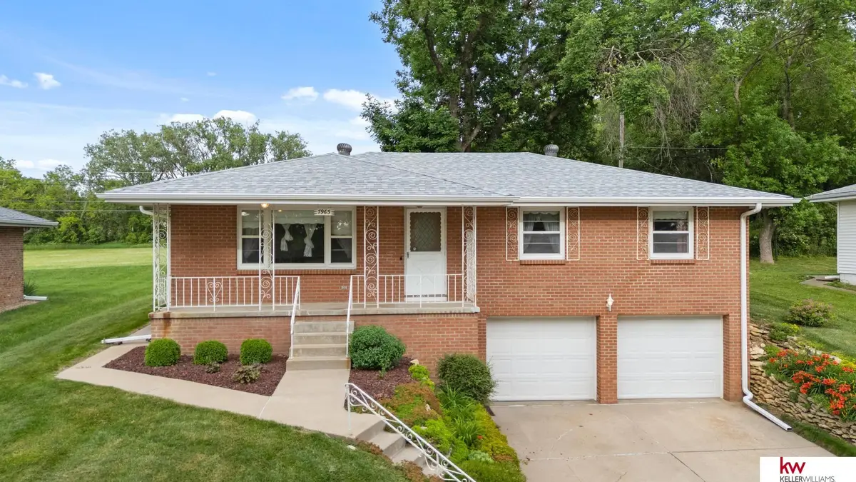 7963 S 45 Avenue, Bellevue, NE 68157 - #1