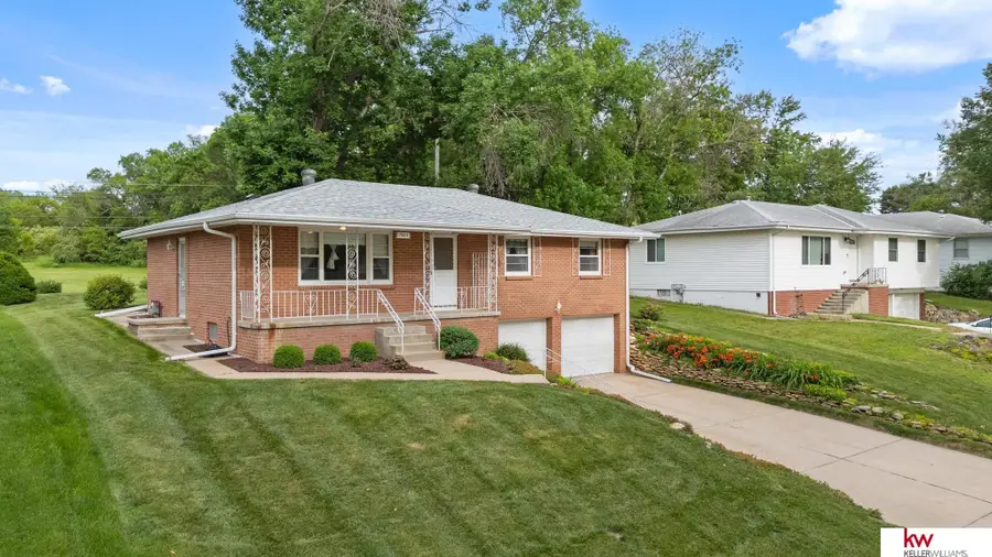 7963 S 45 Avenue, Bellevue, NE 68157 - #2