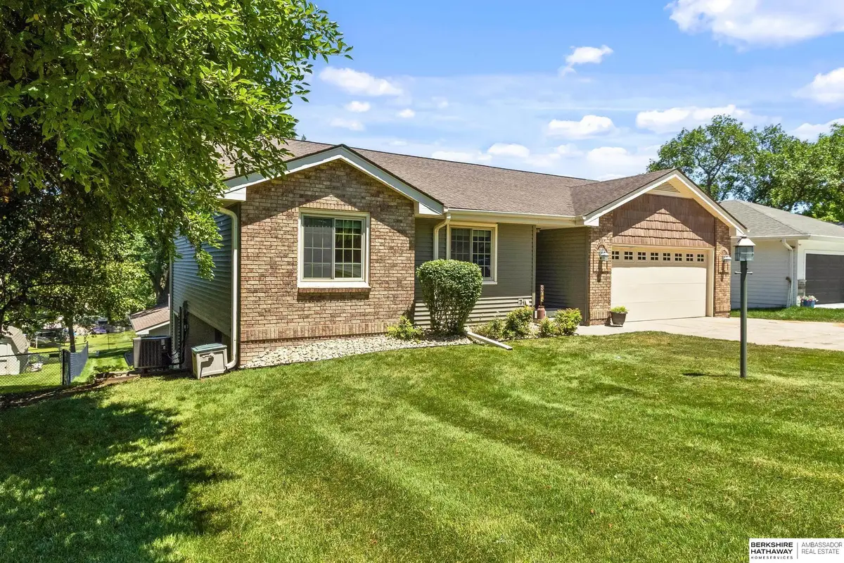 804 Beaver Lake Boulevard, Plattsmouth, NE 68048 - #1