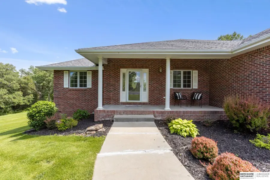 2966 Eagle Ridge Drive, Missouri Valley, IA 51555 - #2