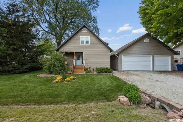 435 B Street, Palmyra, NE 68418